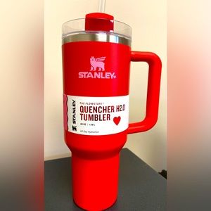 Stanley 40oz Red Stainless Steel H2.0 Flowstate Quencher Tumbler